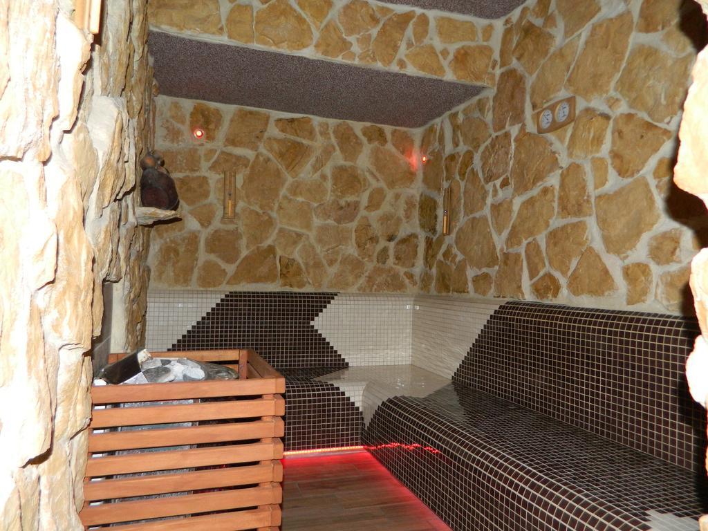 Spa Apartment Parkowy خوينيتسا الغرفة الصورة