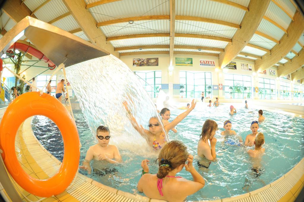 Spa Apartment Parkowy خوينيتسا الغرفة الصورة